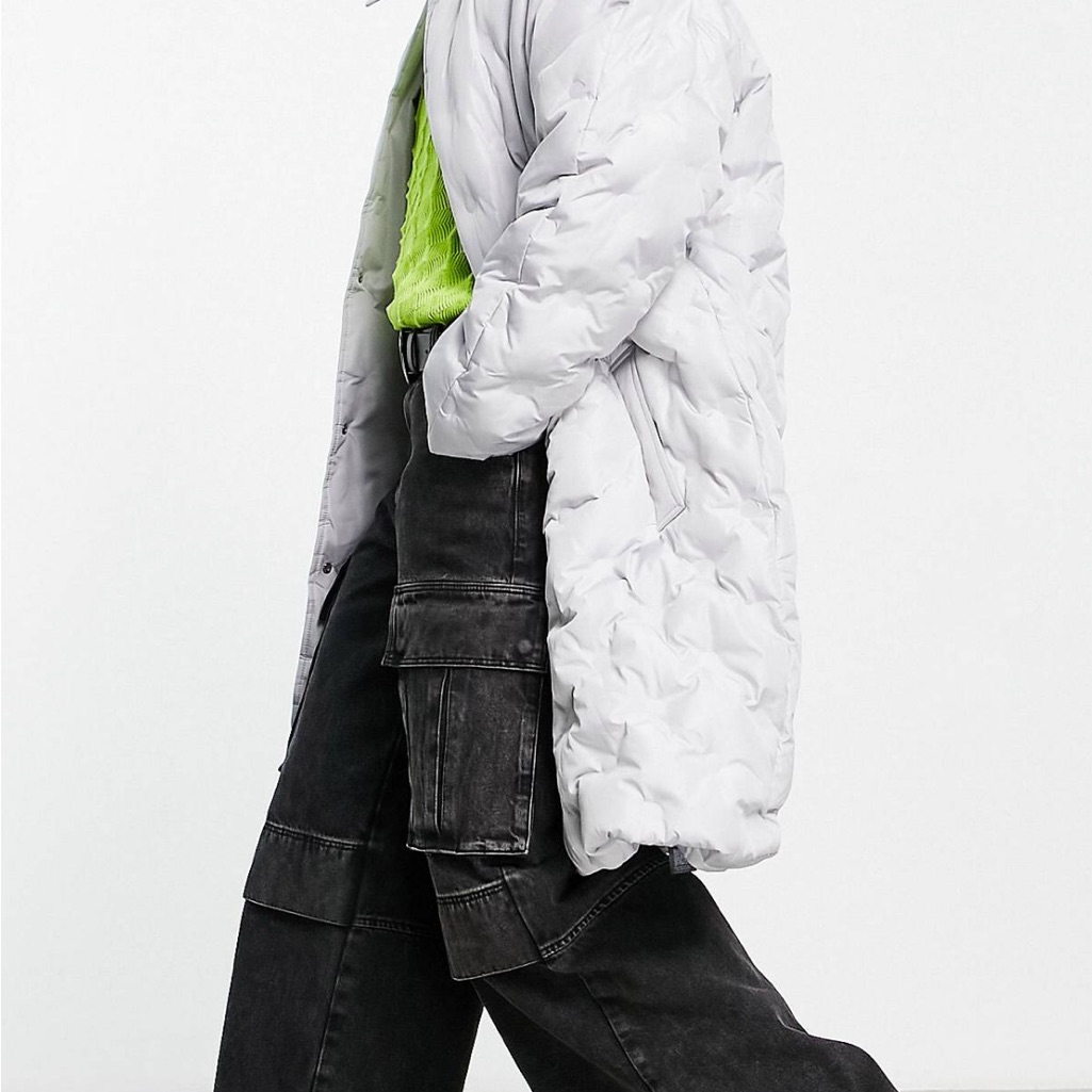 Oversized Puffer Coat (Size M & L) In Super Light Gray)
